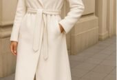 Design: Elegant Belt Style with Pockets* *Available Sizes: Medium & Large*